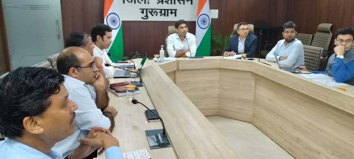 निर्वाचन एवं सह निर्वाचन अधिकारियों को दी जा रही है चुनाव की ट्रेनिंग