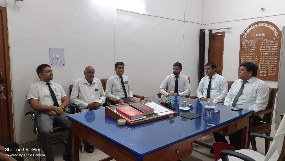 सीजेएम पवन कुमार ने लोहारू का दौरा कर पैनल अधिवक्ताओं के साथ की बैठक