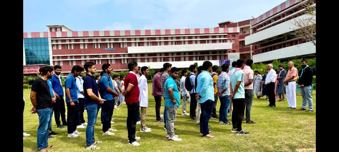 भगत सिंह के आदर्शों का संकल्प लेकर देश सेवा के लिए काम करना चाहिए : कुलपति. डॉ. एच.एल. वर्मा