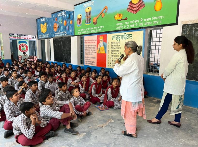 तीन से चार माह बाद बदलें ब्रश तभी दांतों की बढ़ेगी उम्र:रोमिका वढेरा