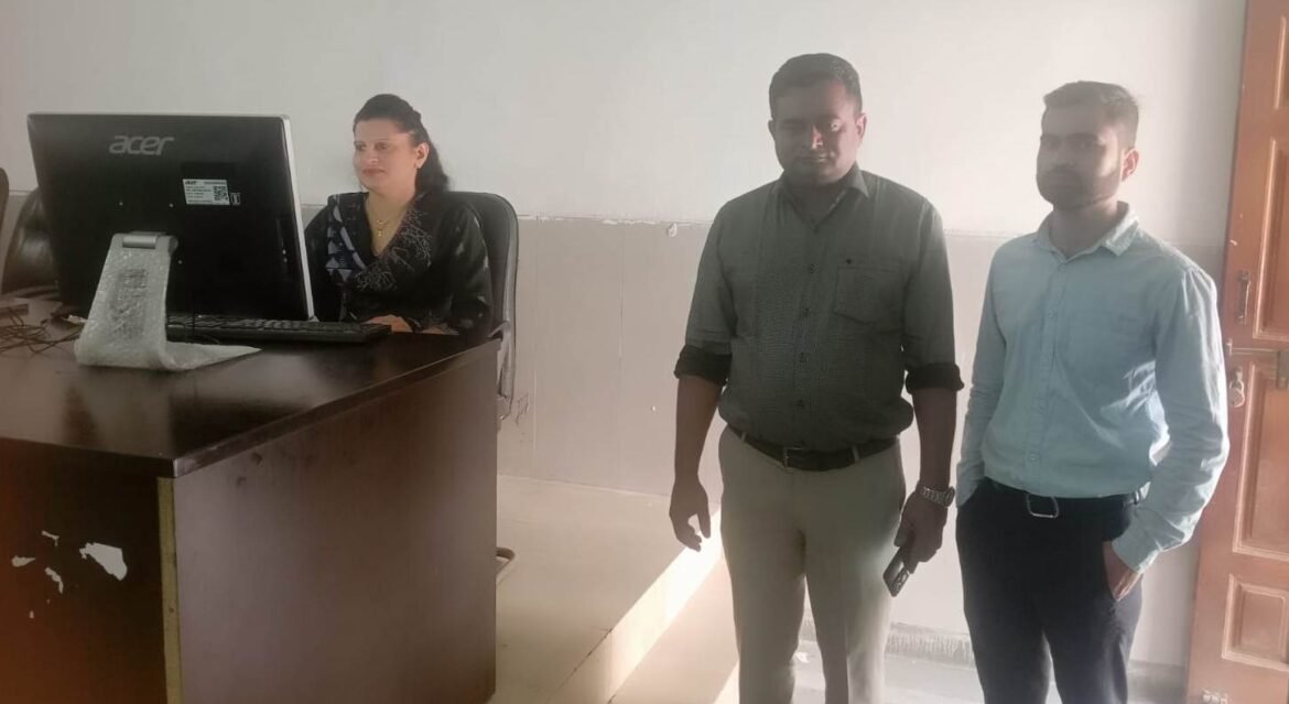 जन समस्याओं के निस्तारण में समाधान शिविर बने सहायक: डीसी विक्रम सिंह