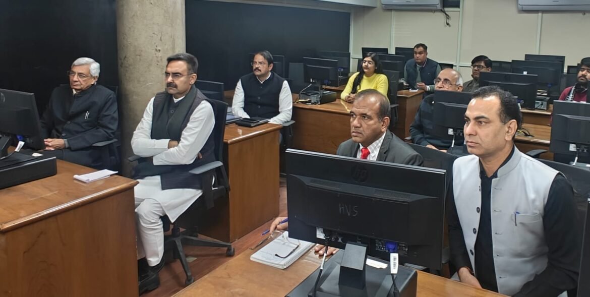 हरियाणा में विधायकों को मिलेंगे लैपटॉप-प्रिंटर, हारट्रोन से मांगा ब्योरा