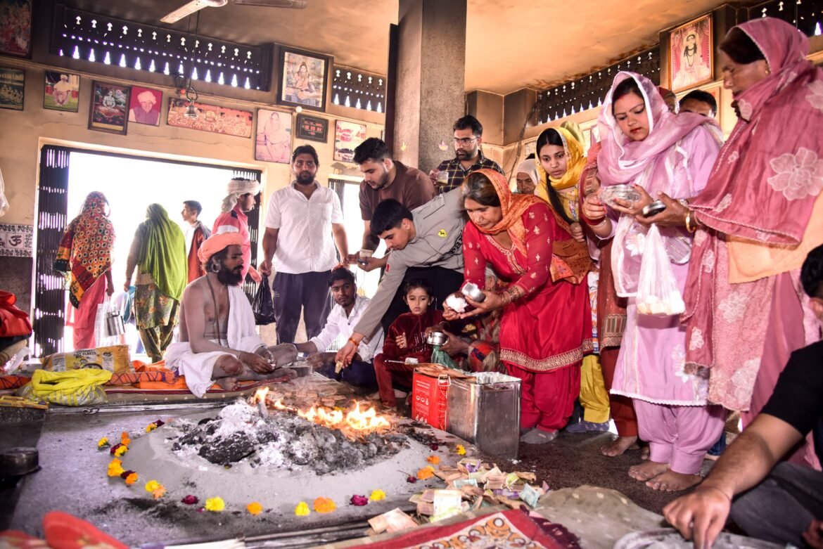 बाबा मस्तनाथ मठ में माई चौदस मेले में उमड़ा आस्था और श्रद्धा का सैलाब