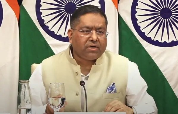 भारत की पाक को दो टूक, पीओके खाली करो…….. विदेश मंत्रालय प्रवक्ता रणधीर जायसवाल की पत्रकार वार्ता अमेरिका के साथ व्यापार पर कोई बातचीत नहीं हुई: भारत ने डोनाल्ड ट्रंप के ‘युद्ध विराम के लिए व्यापार खतरे’ के दावे को खारिज किया
