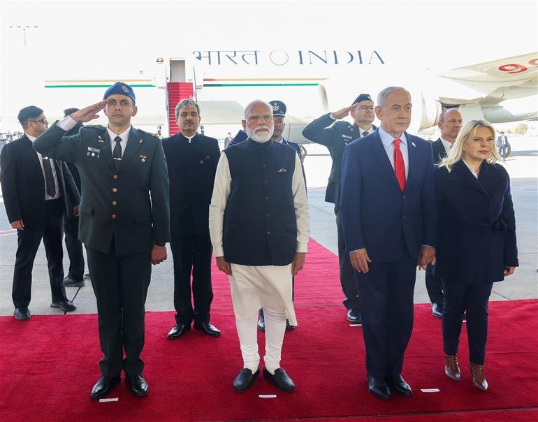 प्रधानमंत्री  श्री नरेन्‍द्र मोदी ने इज़राइल के प्रधानमंत्री श्री बेंजामिन नेतन्याहू के साथ आधिकारिक वार्ता की