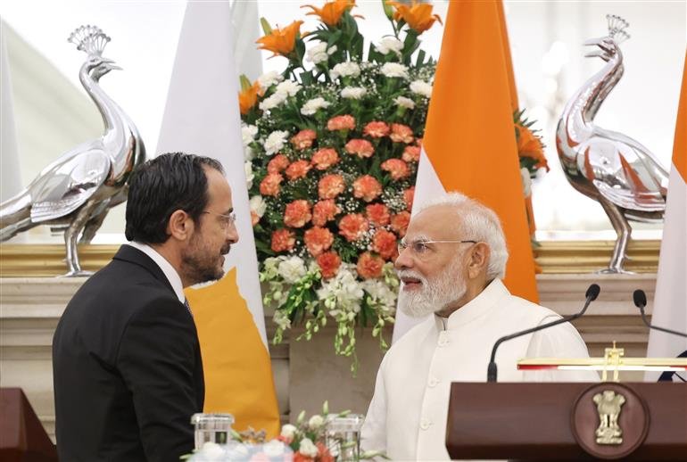 साइप्रस गणराज्य के राष्ट्रपति के साथ संयुक्त प्रेस वक्तव्य के दौरान प्रधानमंत्री का प्रेस वक्तव्य