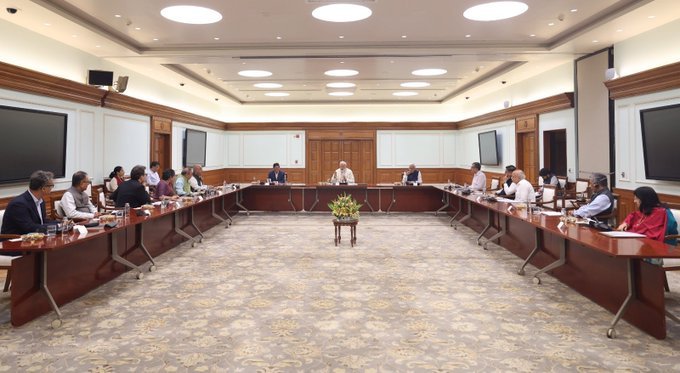प्रधानमंत्री ने आर्थिक सलाहकार परिषद की बैठक की अध्यक्षता की