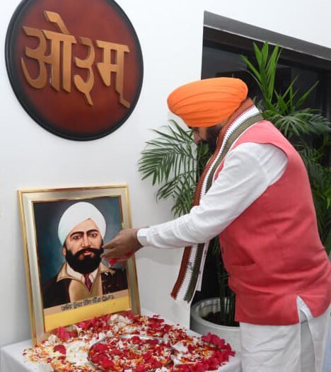 हरियाणा के मुख्यमंत्री श्री नायब सिंह सैनी ने  शहीद उधम  सिंह जी के शहादत दिवस पर किया नमन