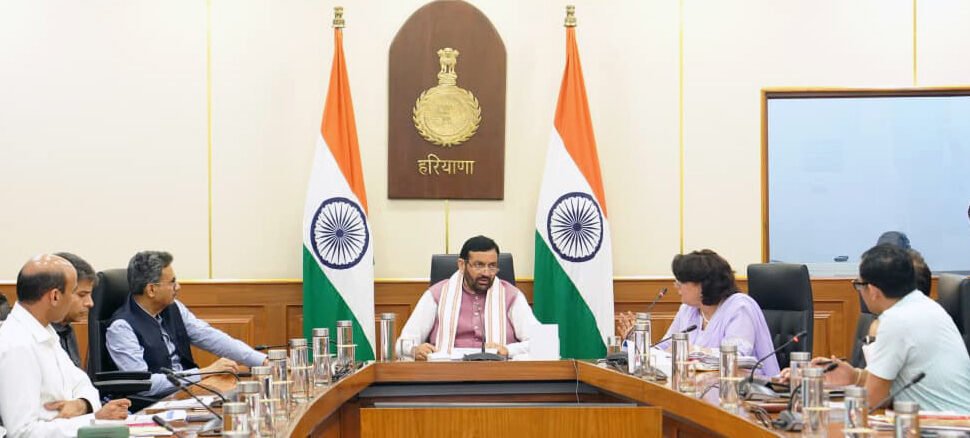 एग्रीस्टैक प्लेटफार्म पर किसानों के पंजीकरण का लक्ष्य 24 तक पूरा करें: मुख्यमंत्री