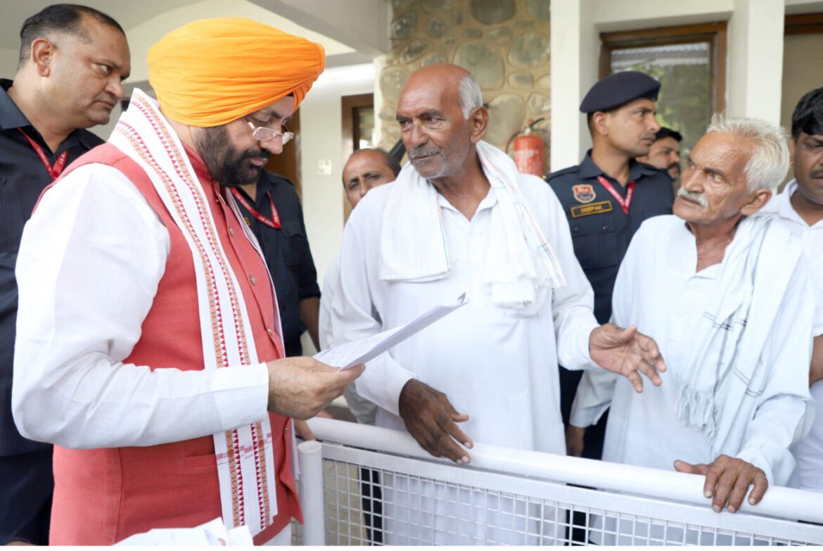 हरियाणा ने दृढ़ इच्छाशक्ति से नशे पर लगाम लगाई, जबकि पंजाब में नशा बढ़ा: नायब सिंह सैनी