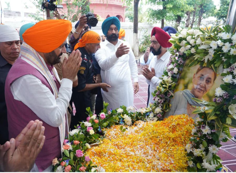 मुख्यमंत्री श्री नायब सिंह सैनी ने कारगिल युद्ध के अमर शहीद नायक मलकीत सिंह को दी श्रद्धांजलि