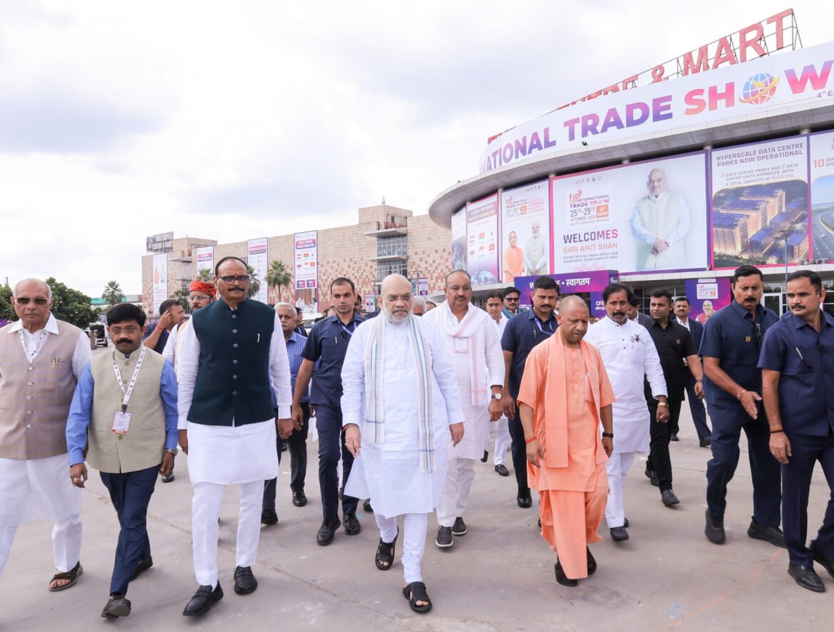 केन्द्रीय गृह एवं सहकारिता मंत्री श्री अमित शाह ने आज उत्तर प्रदेश के ग्रेटर नोएडा में उत्तर प्रदेश अंतर्राष्ट्रीय व्यापार महोत्सव के चौथे संस्करण का उद्घाटन किया
