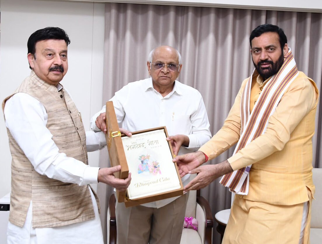 मुख्यमंत्री नायब सिंह सैनी ने गुजरात के मुख्यमंत्री भूपेंद्र पटेल से की मुलाकात