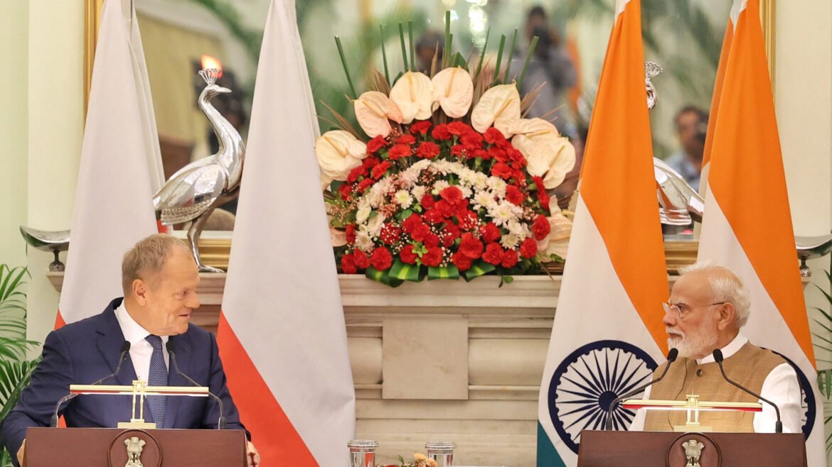 पोलैंड के प्रधानमंत्री के साथ संयुक्त प्रेस वक्तव्य के दौरान प्रधानमंत्री का प्रेस वक्तव्य
