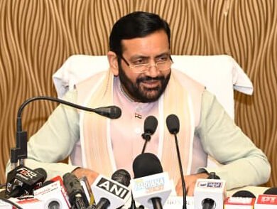 अब गुरु दर्शन, कैलाश मानसरोवर और सिंधु दर्शन यात्रा के लिए दोगुने श्रद्धालुओं को मिलेगी आर्थिक सहायता: मुख्यमंत्री