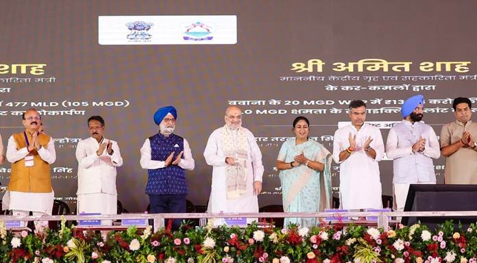 केन्द्रीय गृह एवं सहकारिता मंत्री श्री अमित शाह दिल्ली में यमुना पुनरुद्धार से जुड़ी ₹8,941 करोड़ की परियोजनाओं के लोकार्पण एवं शिलान्यास समारोह में शामिल हुए
